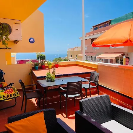 아파트 Galeon Sea View 아데제